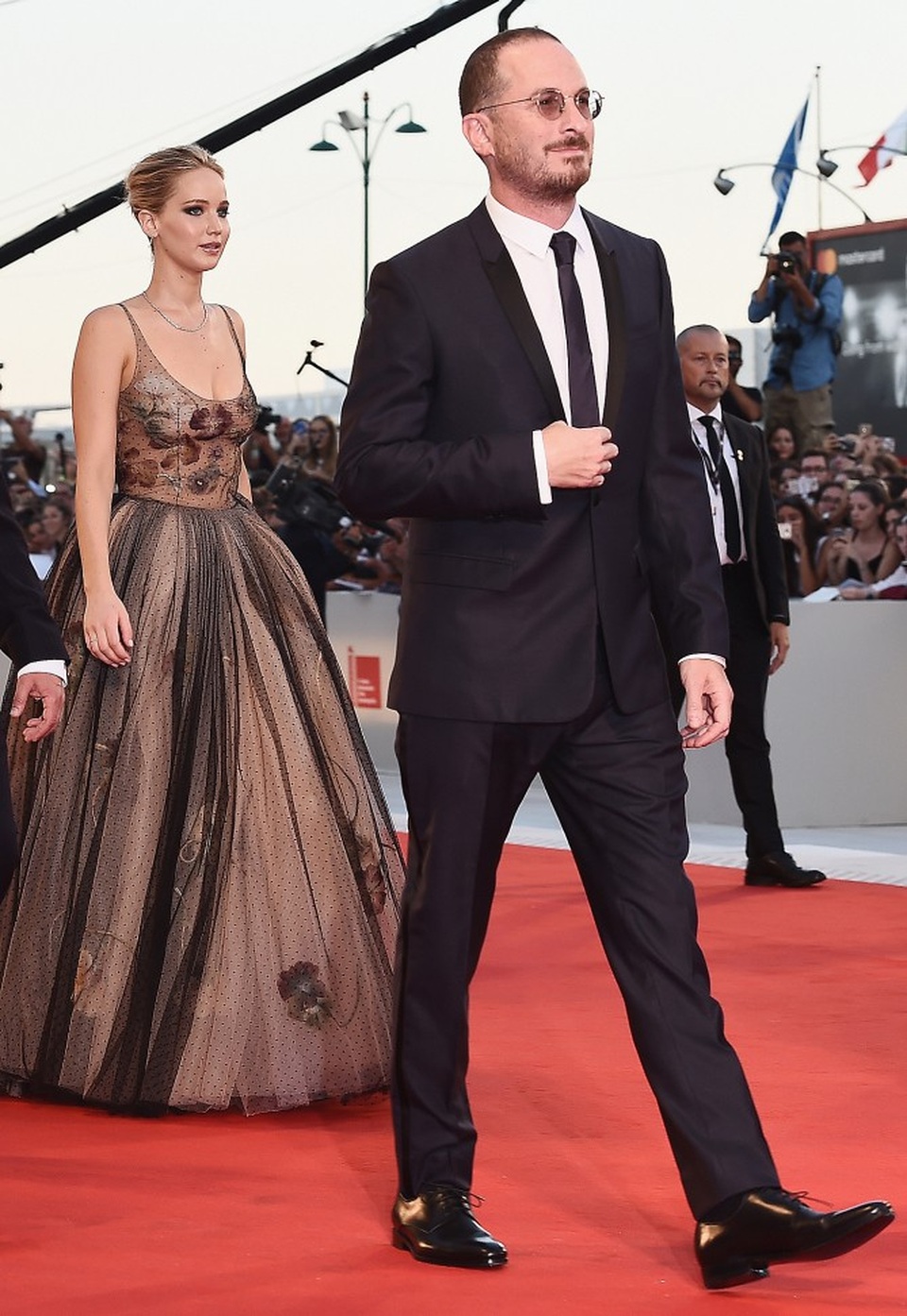 Jennifer Lawrence chia tay bạn trai hơn 21 tuổi - 5
Jennifer Lawrence từng tiết lộ cô hâm mộ vị đạo diễn lớn tuổi từ trước khi 2 người yêu nhau và bạn trai là người hiểu rõ về cô. Hai người chuyển từ quan hệ bạn bè sang người yêu