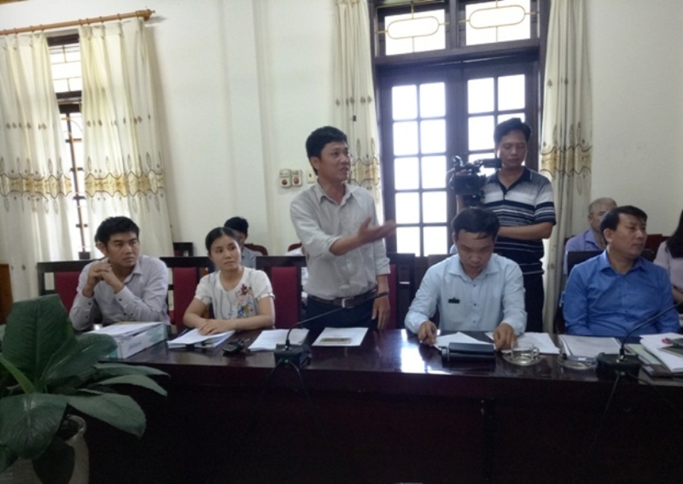Tàu vỏ thép tiền tỷ hư hỏng: Cuộc đối thoại dang dở vì không có người chủ trì (!) - 4
Đại diện Cty Đại Dương cho rằng, ông Muộn mới vào nghề chụp mực, chưa có nhiều kinh nghiệm trong quản lý, vận hành và khai thác tàu cá lưới chụp vỏ thép (!?)