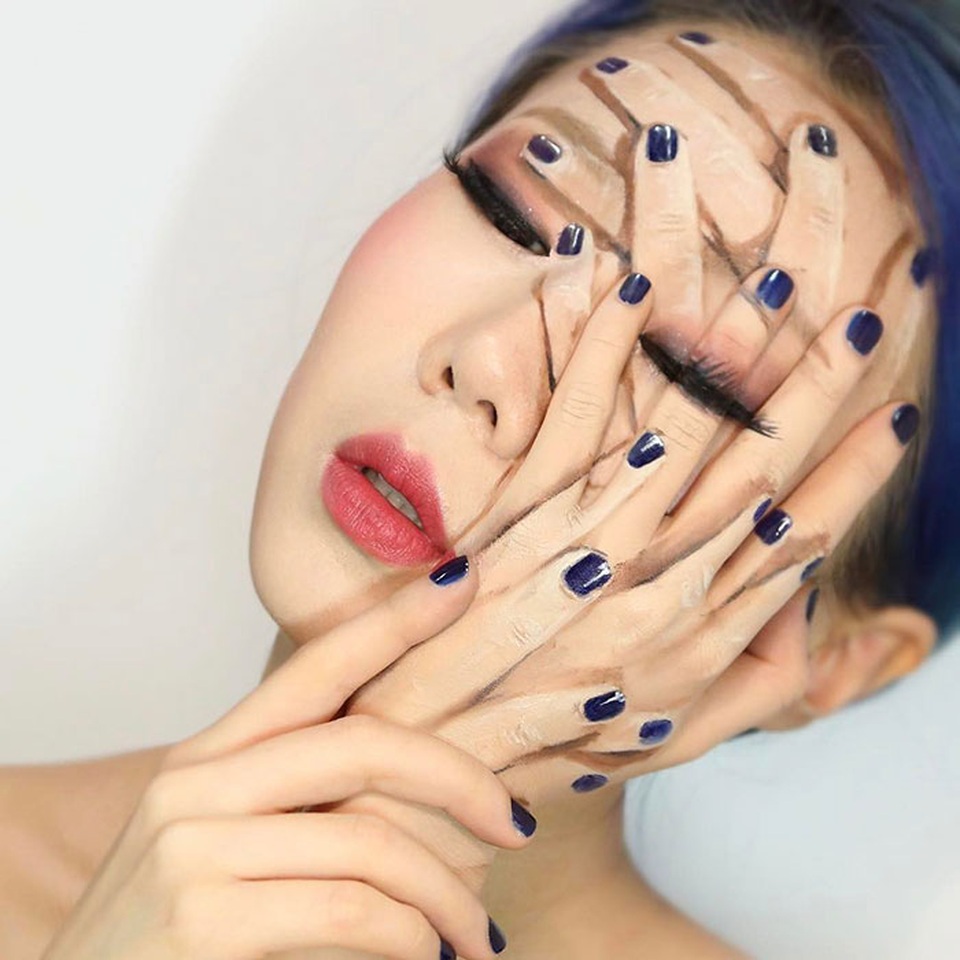 “Hoa mắt chóng mặt” xem chuyên gia trang điểm biến hình - 12 “Hoa mắt chóng mặt” xem chuyên gia trang điểm biến hình - 12