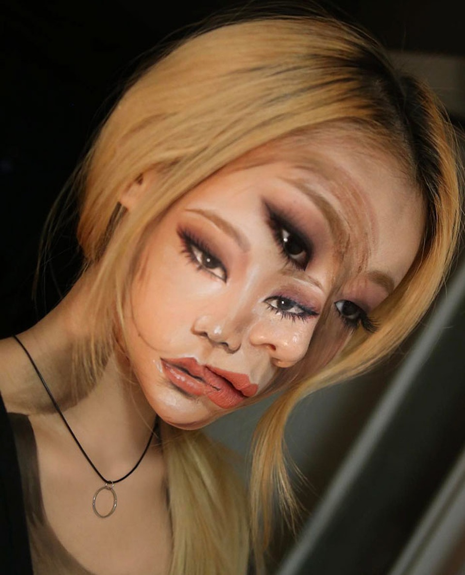 “Hoa mắt chóng mặt” xem chuyên gia trang điểm biến hình - 16 “Hoa mắt chóng mặt” xem chuyên gia trang điểm biến hình - 16