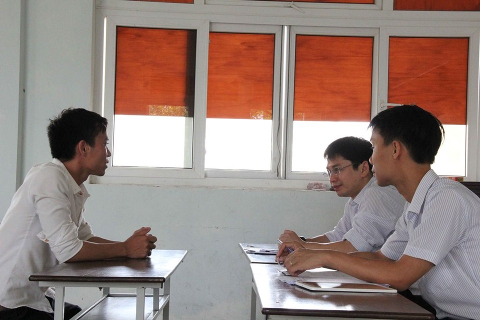 Hơn 1.500 sinh viên Đại học Khoa học Huế hào hứng tìm việc làm - 3 Sinh viên tự tin tham gia phỏng vấn