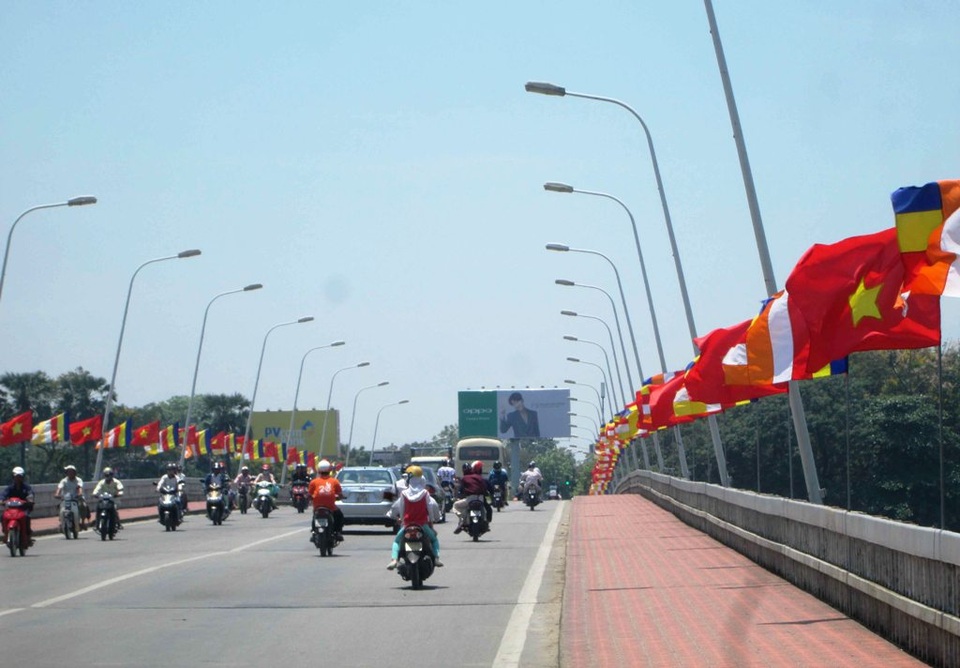 Huế rực rỡ sắc màu chào đón mùa Phật đản - 6 Huế rực rỡ sắc màu chào đón mùa Phật đản - 6