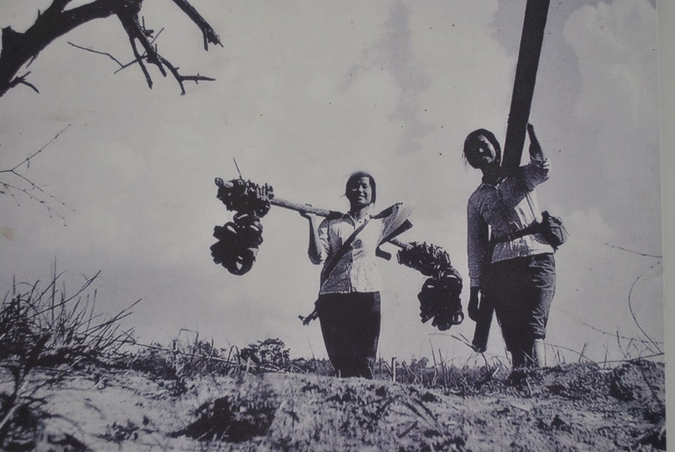 Các nữ thanh niên xung phong tuổi 20 trên chiến trường đường Trường Sơn