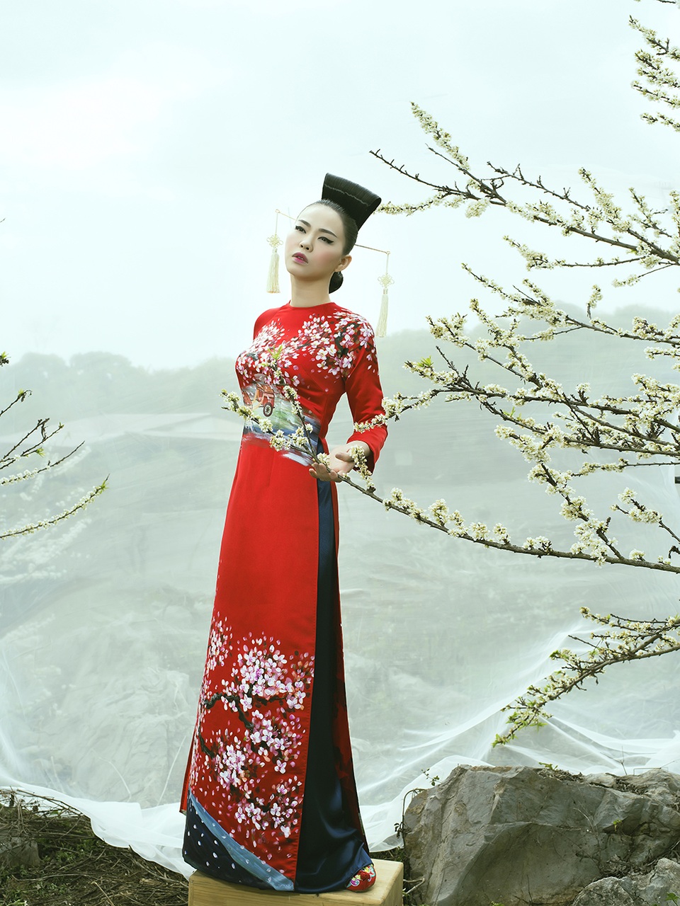Kenny Thái ra mắt bộ sưu tập áo dài “Mùa hoa” mang phong cách Nhật Bản - 7 Kenny Thái ra mắt bộ sưu tập áo dài “Mùa hoa” mang phong cách Nhật Bản - 7