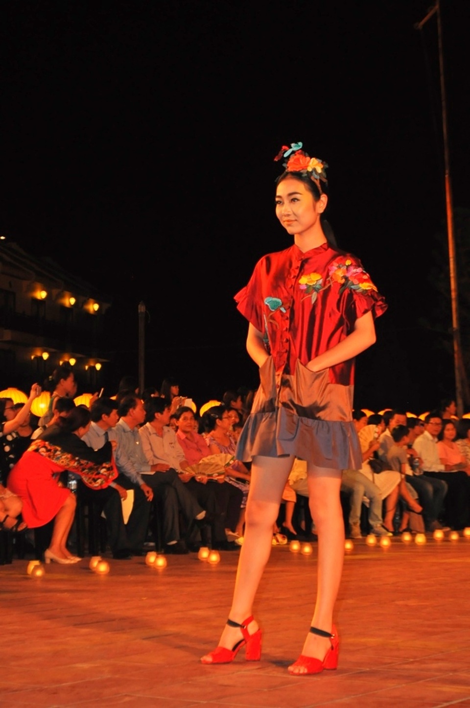Ấn tượng “Đêm lụa Phương Đông” - 2 Người mẫu trình diễn trong “Đêm lụa Phương Đông”