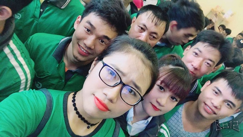 Nữ xe ôm xinh đẹp khiến cộng đồng mạng rần rần tìm kiếm - 5 Nữ xe ôm xinh đẹp khiến cộng đồng mạng rần rần tìm kiếm - 5