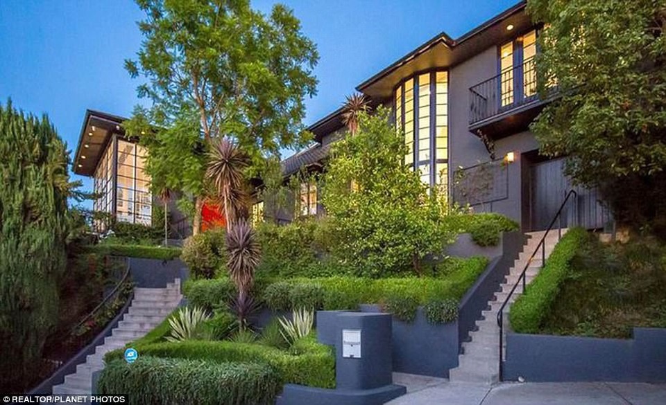 
Ngôi nhà được xây dựng lần đầu từ những năm 40 thế kỷ trước
