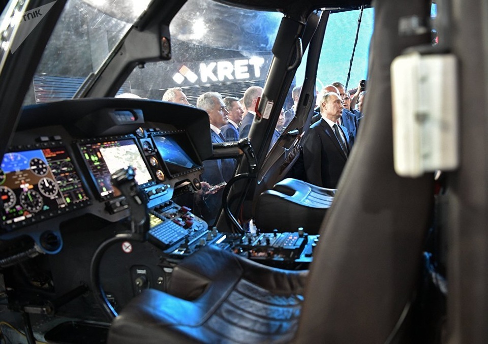 
Tổng thống Nga Vladimir Putin đã đến thăm triển lãm hôm 18/7.
