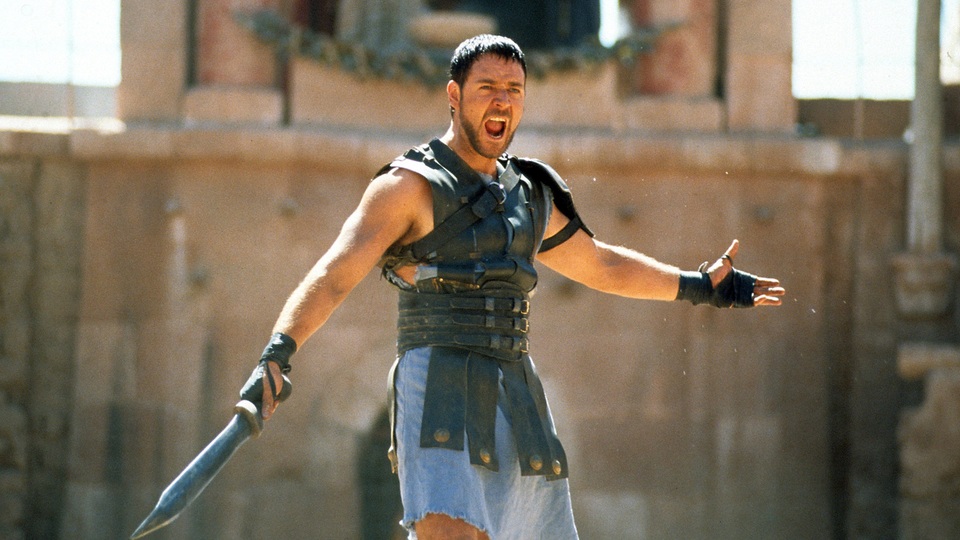 Sẽ có “Võ sĩ giác đấu 2”? - 2 “Đạo diễn Ridley Scott và tôi vẫn thường xuyên trò chuyện về một phần phim tiếp theo của Võ sĩ giác đấu”, nam diễn viên Russell Crowe chia sẻ.