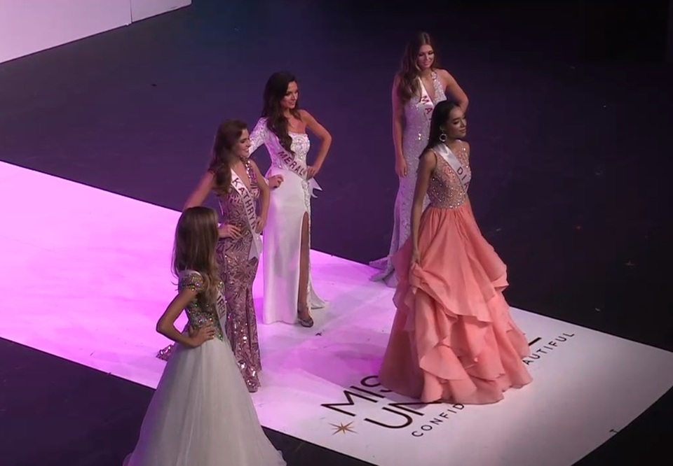 Diana Lai xuất hiện bên các người đẹp top 5.