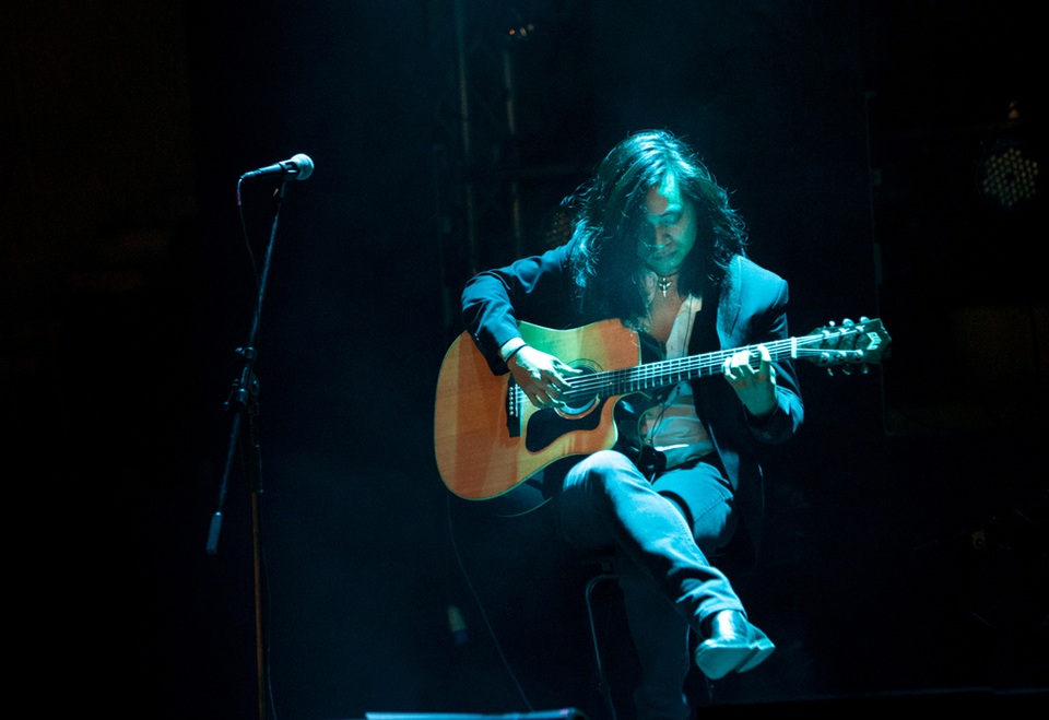 Vợ ca sĩ Trần Lập nghẹn ngào khi thấy bóng dáng, giọng hát của chồng - 18
Nghệ sĩ guitar Tuấn Hùng