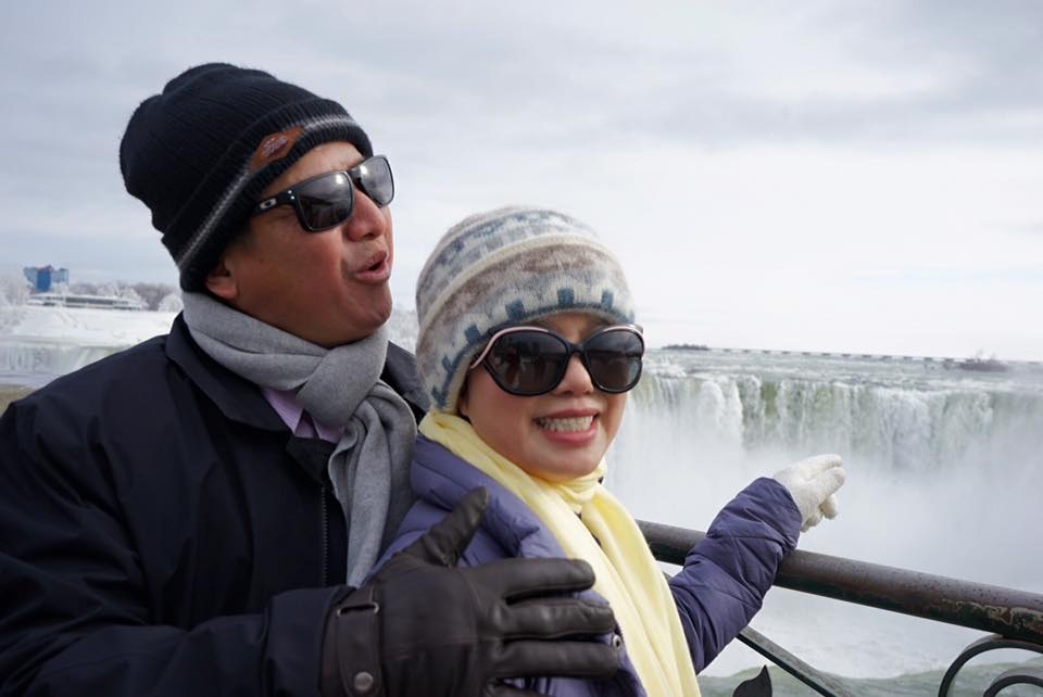 Vợ chồng “Táo Giao thông” Chí Trung lãng mạn giữa trời Tây - 9