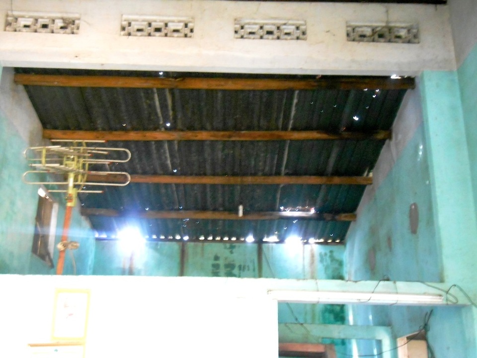 Xót xa cảnh mẹ già gồng gánh nuôi hai con bệnh tật - 9 Xót xa cảnh mẹ già gồng gánh nuôi hai con bệnh tật - 9