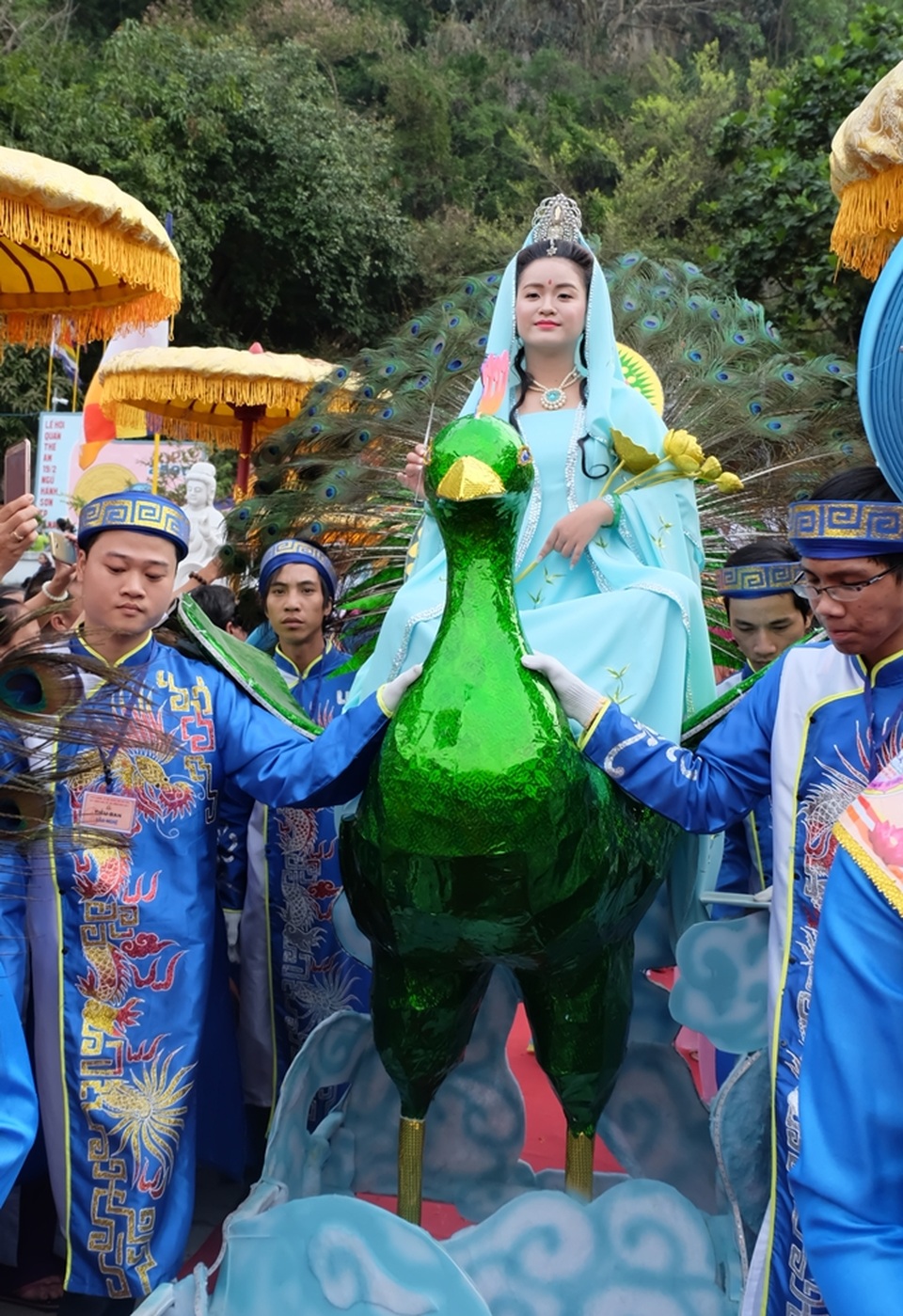 Chủ đề lễ hóa trang Quán Thế Âm năm nay là Khổng tước Minh Vương Bồ Tát