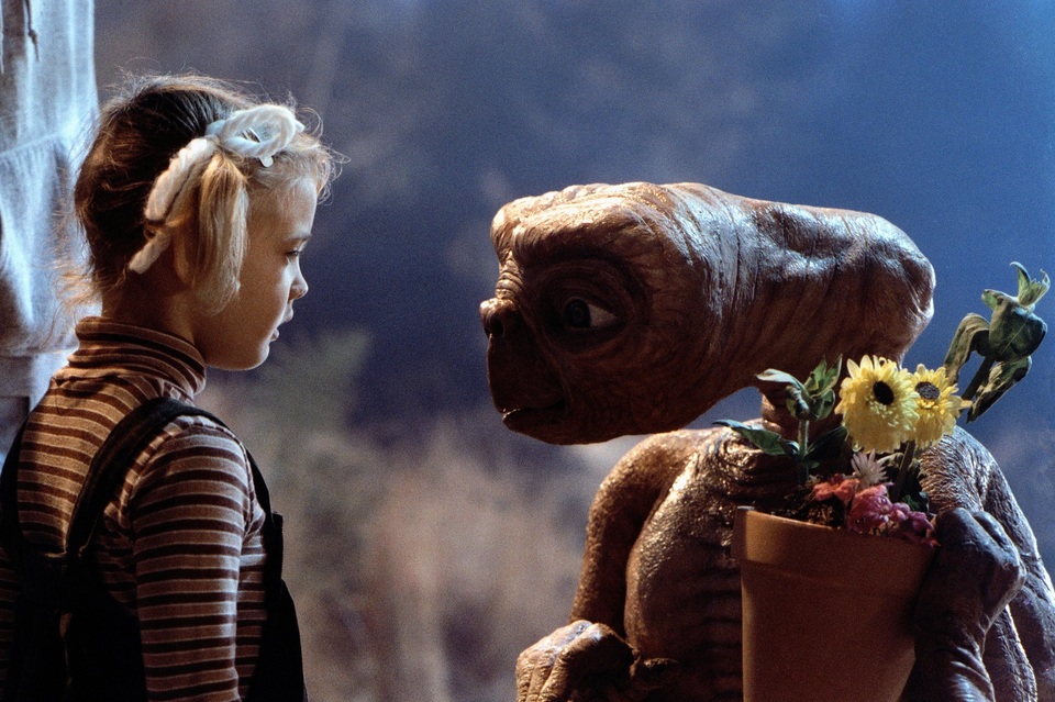 Sinh vật ngoài hành tinh trong phim “E.T.” từng đáp xuống trái đất - 7 Sinh vật ngoài hành tinh trong phim “E.T.” từng đáp xuống trái đất - 7