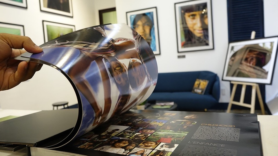 Gặp người chụp bức ảnh đăng trên 200 tạp chí của thế giới - 7 Réhahn có cơ hội gặp gỡ và chụp ảnh 45 dân tộc trên đất nước Việt Nam.