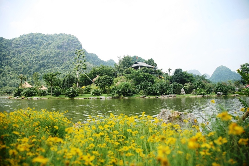 Khám phá "nơi bảo tồn những báu vật của trời"! - 7 Không chỉ vườn chim mà toàn bộ cảnh sắc ở Thung Nham được giữ nguyên vẻ đẹp hoang sơ vốn có của một thung lũng được khai phá khi chưa có dấu chân người.