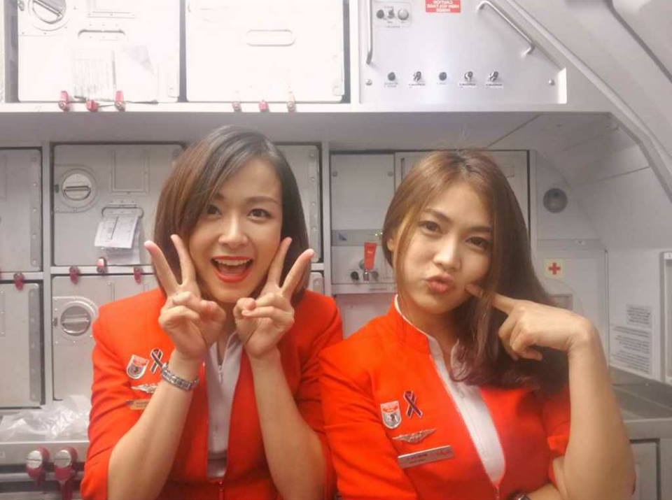 Chân dung nữ tiếp viên xinh đẹp