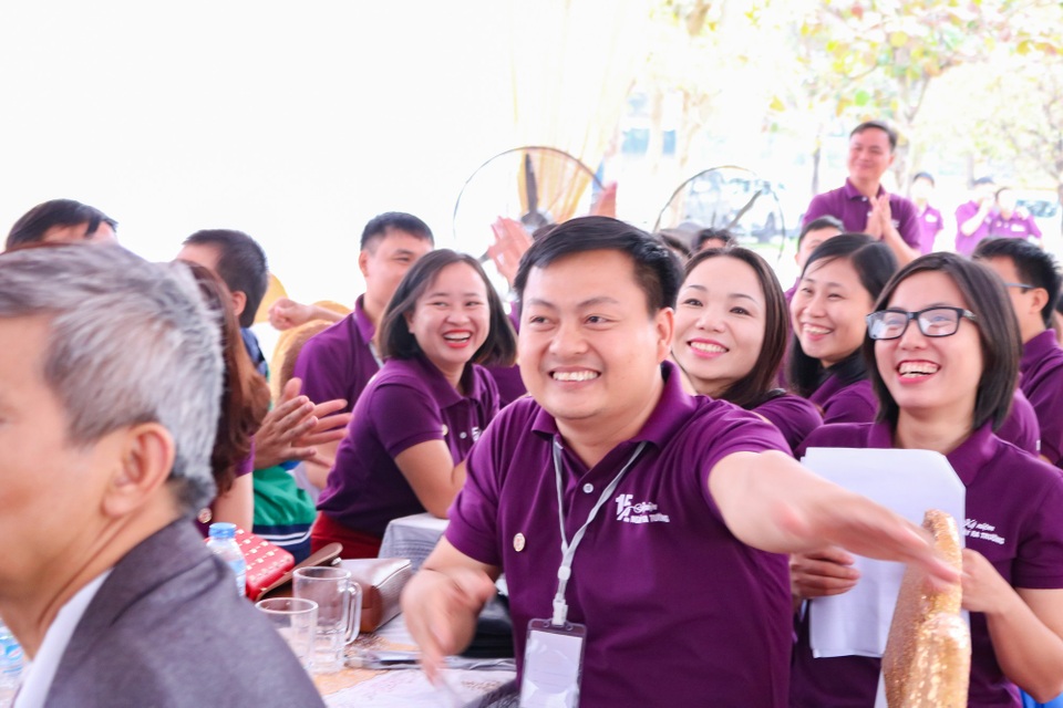 "Chúng mày ơi, về với trường, với lớp đi…" - 8 "Chúng mày ơi, về với trường, với lớp đi…" - 8
