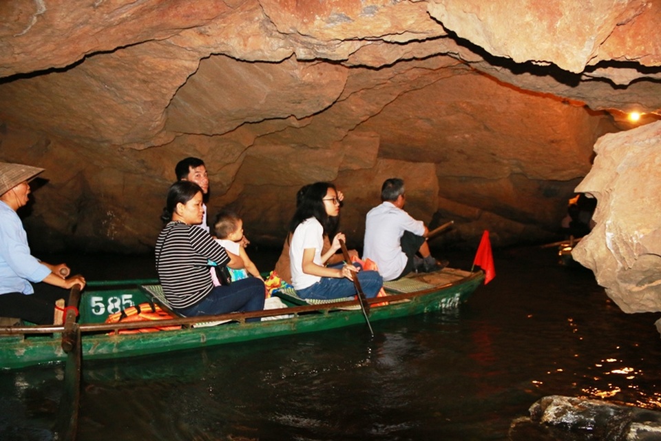 Nhưng cũng còn những hang động vẫn giữ nguyên được vẻ đẹp do thiên nhiên kiến tạo.