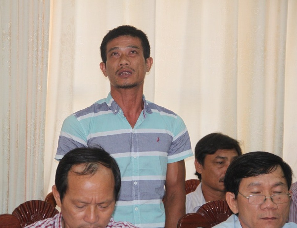 Tàu vỏ thép vừa đóng đã hư hỏng: Do nước biển mặn, thời tiết khắc nghiệt? - 7 Ngư dân Nguyễn Văn Khỏe (con trai ông Nguyễn Văn Mạnh) chủ tàu BĐ 99567 TS bức xúc ý kiến tại buổi làm việc với công ty đóng tàu