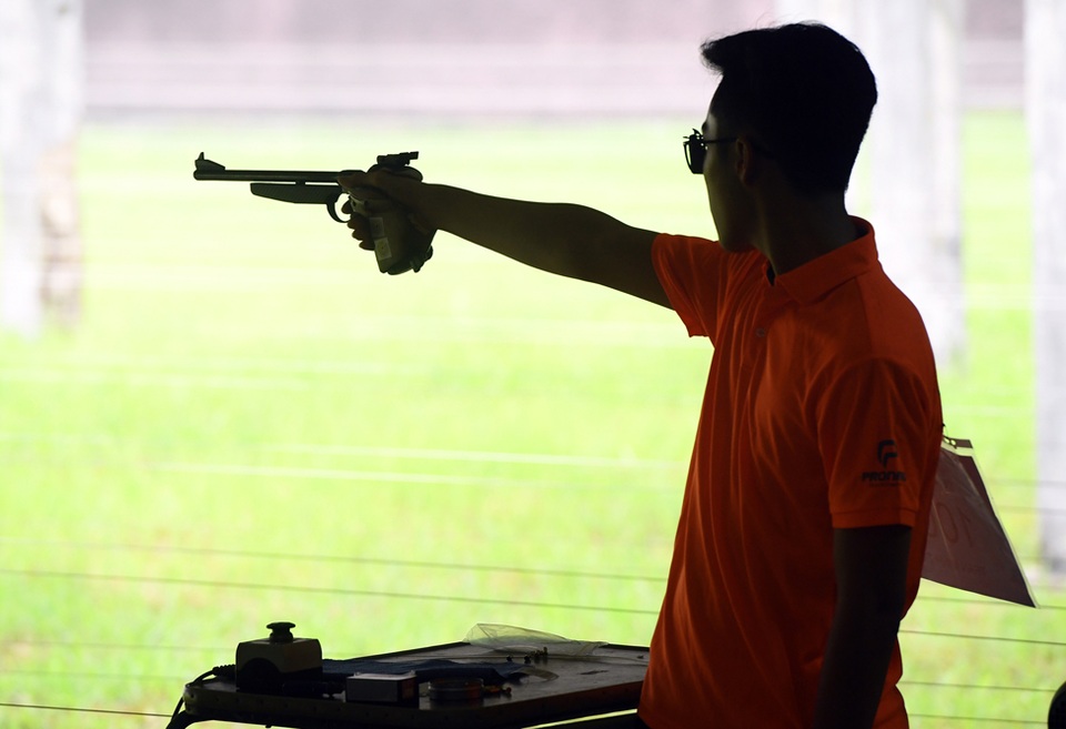 
Sau sự kiện xạ thủ Hoàng Xuân Vinh đoạt HCV Olympic của năm 2016, bắn súng Việt Nam thu hút sự quan tâm nhiều hơn từ công chúng cũng như ngành thể dục thể thao.
