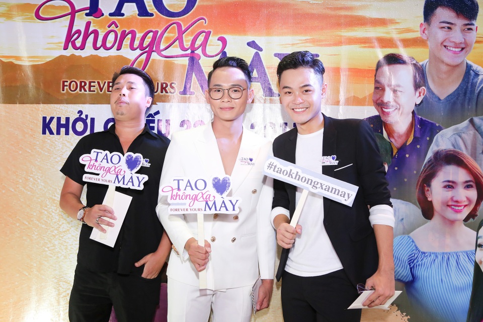 Quán quân "Cười xuyên Việt" Nguyễn Anh Tú được khen ngợi với phim mới - 3 Quán quân "Cười xuyên Việt" Nguyễn Anh Tú được khen ngợi với phim mới - 3