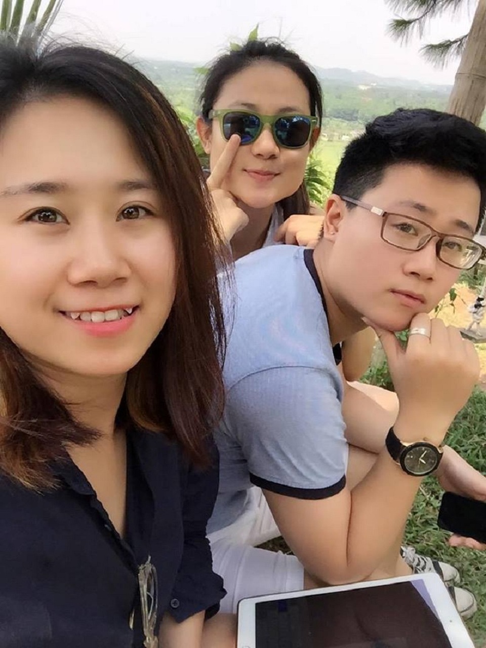 Hai anh em sinh đôi trong sách Sinh học 9 bây giờ ra sao? - 6 Và đây là họ hiện tại.