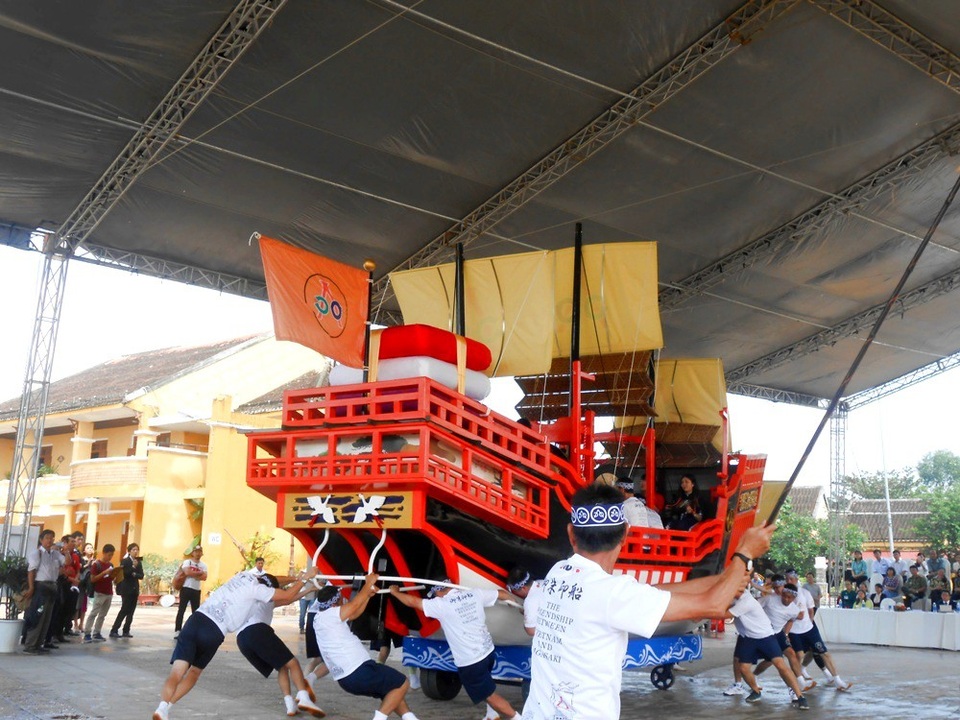 Hội An tiếp nhận mô hình Châu Ấn thuyền từ Nhật Bản - 8 Mô hình thường được sử dụng trong lễ hội Okunchi, việc quay thuyền 3 vòng để thể hiện sự tưởng nhớ của Công Nữ Ngọc Hoa với quê cha đất tổ