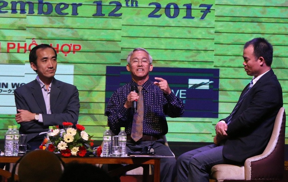 Gạo ĐBSCL thiếu cái người ta cần, thừa cái người ta không mua - 3 Ông Phạm Thái Bình - Tổng Giám đốc Công ty cổ phần Nông nghiệp công nghệ cao Trung An (giữa) cho rằng Gạo ĐBSCL thiếu cái người ta cần, thừa cái người ta không mua