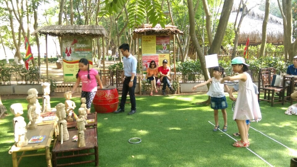 Đón Trung thu… dưới nước - 4