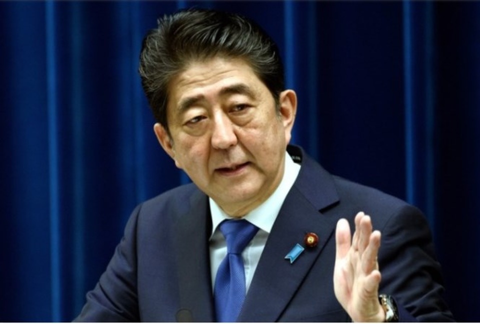 Thủ tướng Nhật Shinzo Abe và "canh bạc" bầu cử sớm - 1
Thủ tướng Shinzo Abe đang đánh cược với cuộc bầu cử sớm vào tháng 10. Ảnh: Tân Hoa