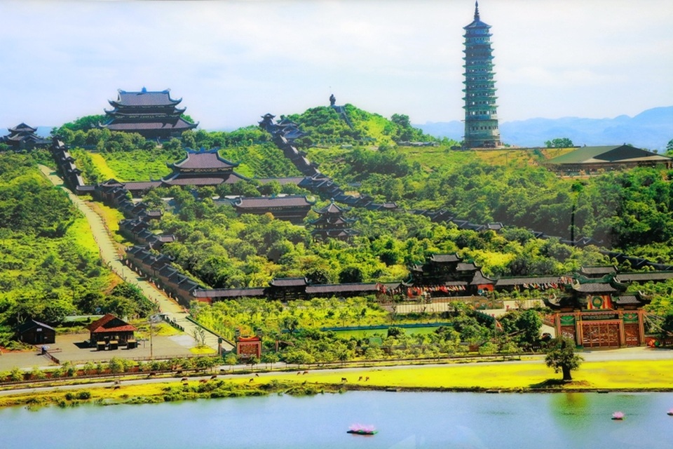Ngắm “non nước Ninh Bình” qua ảnh - 9 Chùa Bái Đính (ảnh: Đào Minh Tiến)