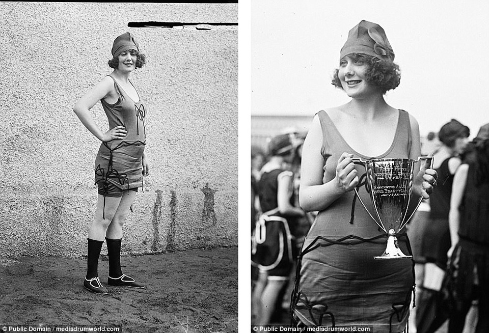 Cô gái trẻ này vẫn còn thể hiện sự e dè ở đôi tất.