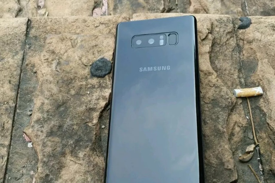 Samsung vô tình hé lộ Galaxy Note8 trên website chính thức - 6 Samsung vô tình hé lộ Galaxy Note8 trên website chính thức - 6