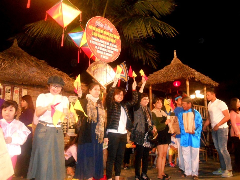 Nghệ nhân hô Bài Chòi Hội An hội tụ mừng sự kiện thành Di sản thế giới - 9 Nghệ nhân hô Bài Chòi Hội An hội tụ mừng sự kiện thành Di sản thế giới - 9