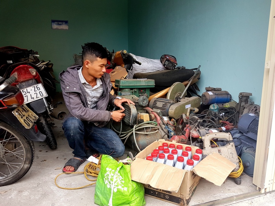 Bắt đối tượng 9X gây ra hàng loạt vụ trộm cắp - 2
Số lượng mô-tơ do Vương trộm cắp bị lực lượng chức năng tạm giữ