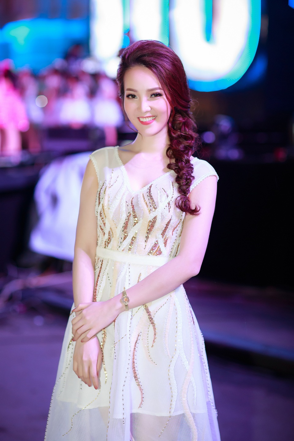 Á hậu Thuỵ Vân cùng các nghệ sĩ hưởng ứng Giờ Trái Đất - 3 Á hậu Thuỵ Vân cùng các nghệ sĩ hưởng ứng Giờ Trái Đất - 3