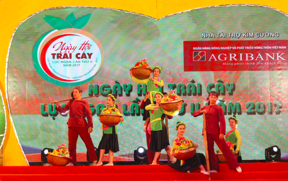 Bắc Giang: Khai mạc Ngày hội trái cây Lục Ngạn, tôn vinh nông dân, doanh nhân xuất sắc! - 1 Bắc Giang: Khai mạc Ngày hội trái cây Lục Ngạn, tôn vinh nông dân, doanh nhân xuất sắc! - 1