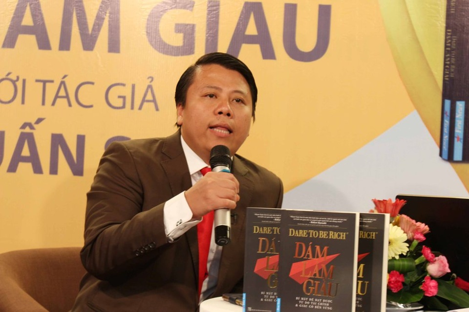 Màn ra mắt sách "trên trời" gây chú ý ở Huế - 6 Tác giả Phạm Tuấn Sơn giao lưu cùng khách mời tại chương trình