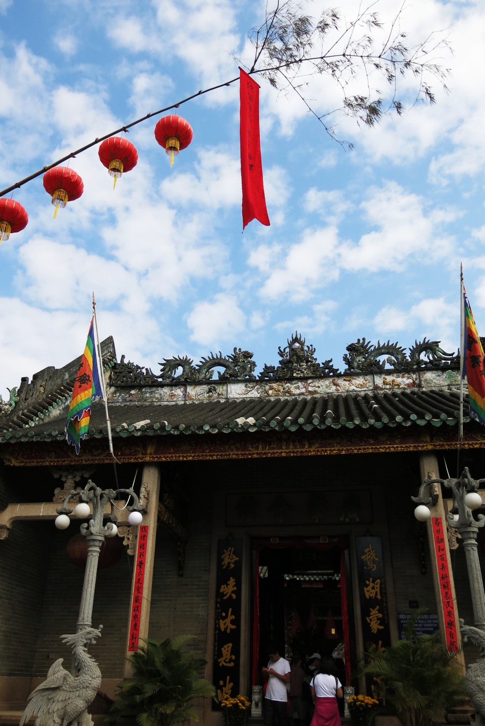 Cây nêu báo hiệu đang Tết nguyên đán ở Hội An