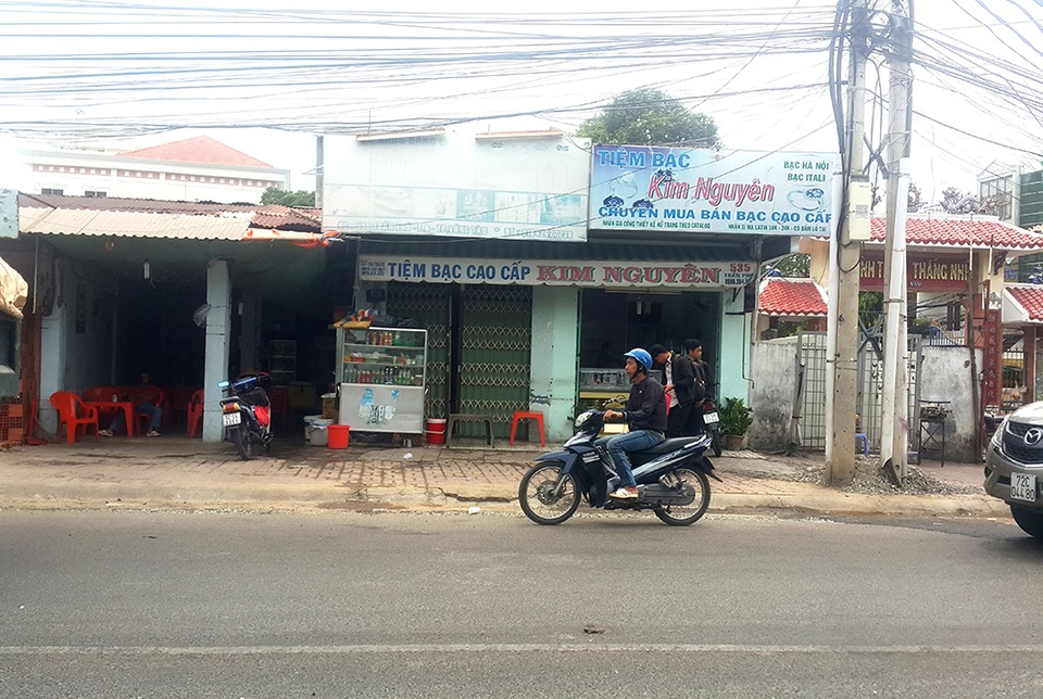 Phát hiện hàng loạt hồ sơ cho thuê đất công kiểu "làm xiếc" tài sản nhà nước! - 2 Một khu đất của nhà nước cho thuê bị chiếm đoạt, chưa thu hồi được.