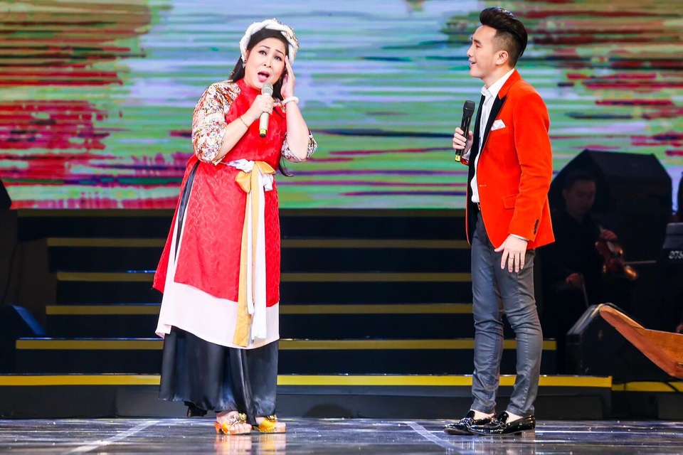 Dương Ngọc Thái thăng hoa trên sân khấu Hà Nội - 7 Dương Ngọc Thái thăng hoa trên sân khấu Hà Nội - 7