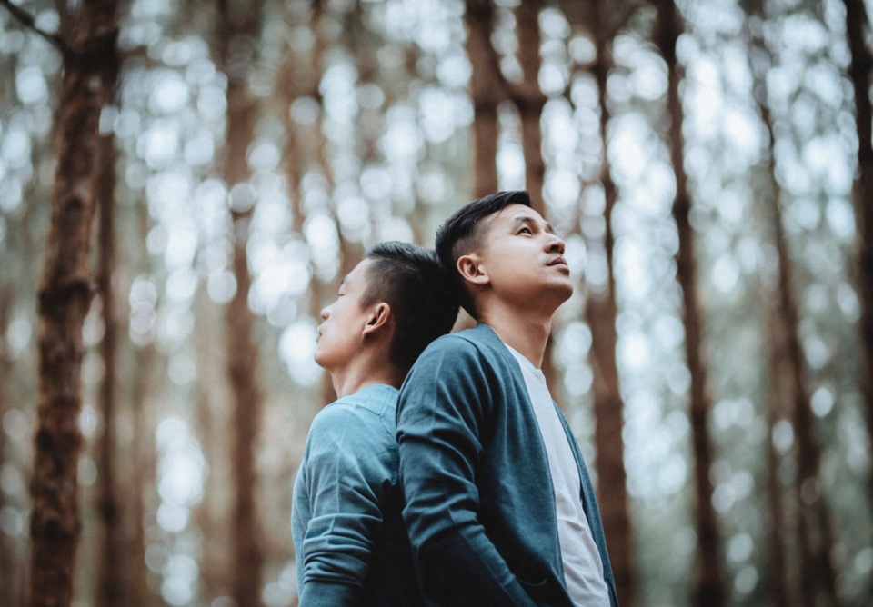 Cũng chính vì thế mà 2 tâm hồn trở nên gần nhau và tìm đến nhau.