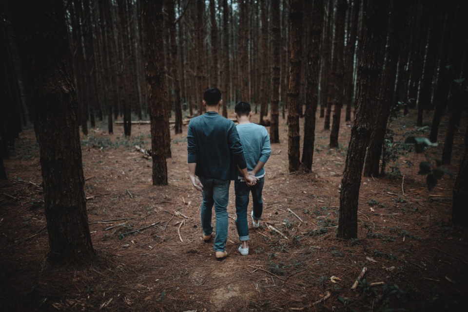 Đà Lạt đẹp mê hồn trong video tình yêu của NTK đồng tính - 19