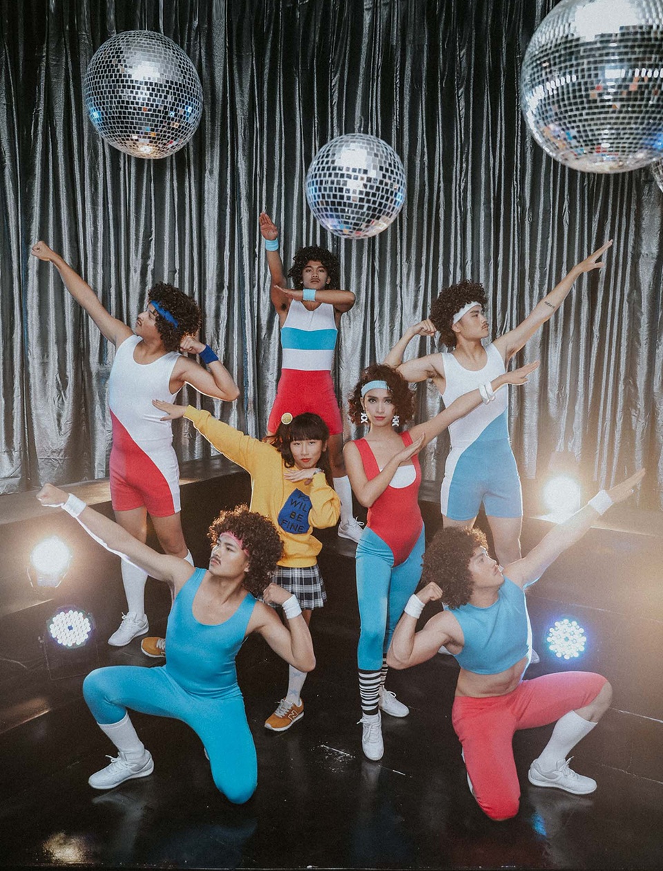 Không còn là một cô gái dịu dàng trong những sản phẩm âm nhạc ngôn tình, nữ ca sĩ đã thay đổi từ style ăn mặc đến cách biểu cảm của cô nàng toát lên sự năng động, vui vẻ, đầy lạc quan.