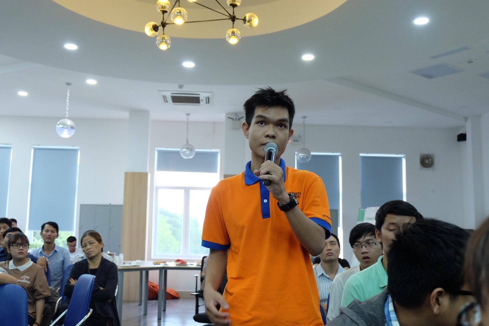 Nóng bỏng câu chuyện về cách mạng công nghiệp 4.0 - 4
Vẫn đề hỗ trợ cũng như tìm kiếm nguồn tài chính là vấn đề các startup trẻ quan tâm.