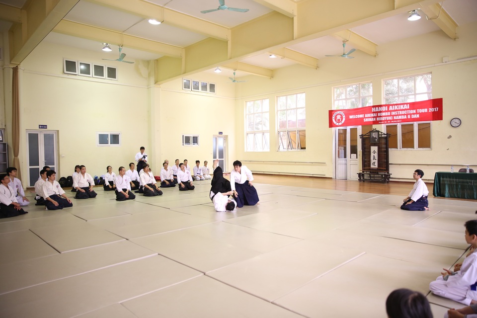 Võ sư 6 đẳng Aikido danh tiếng thế giới tập huấn tại Việt Nam - 5
Tới các mức độ khó hơn