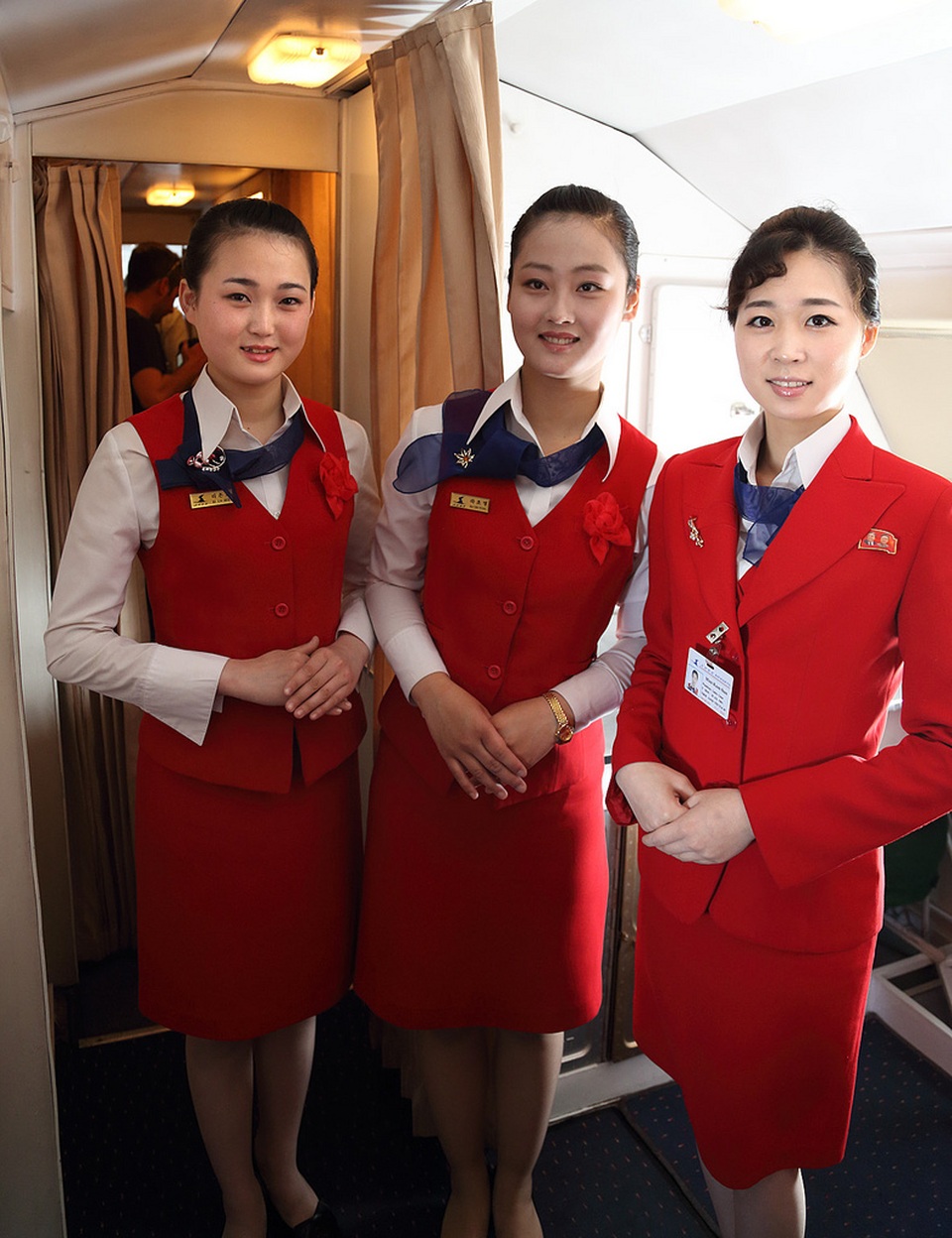Cận cảnh hãng hàng không 1 sao của Triều Tiên - 6 Nữ tiếp viên hàng không Air Koryo trong đồng phục mới