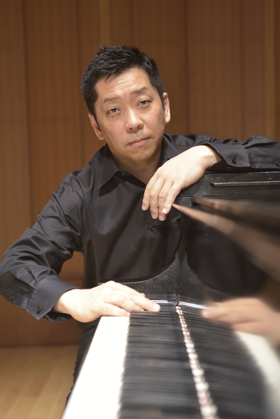 Thần đồng violin Nhật Bản biểu diễn tại Việt Nam - 3 Akira Eguchi